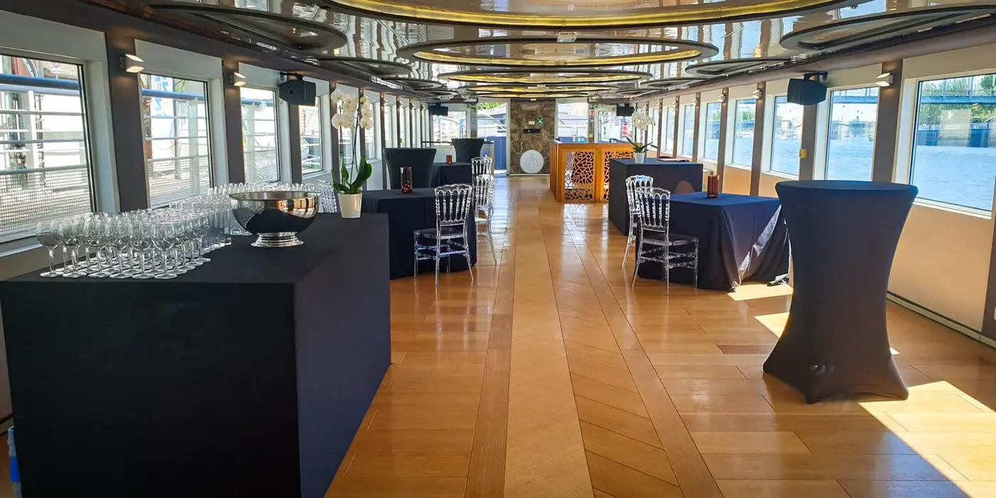 La Péniche de Christina, péniche, Aux portes de Paris, jusqu'à 250 personnes debout — photo 4