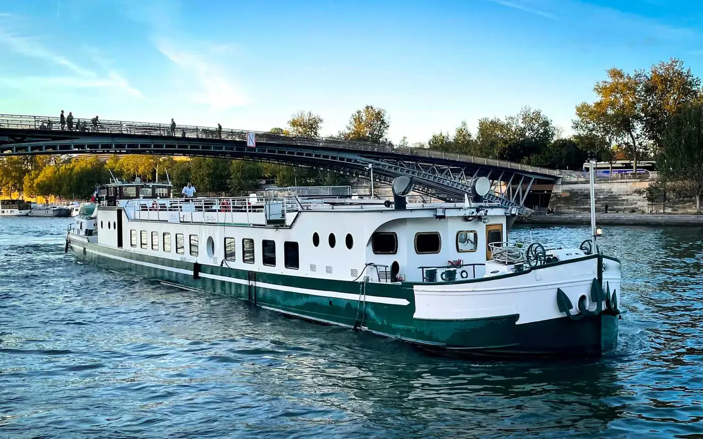 La Péniche de Louise, péniche, Aux portes de Paris, jusqu'à 120 personnes debout — photo 3