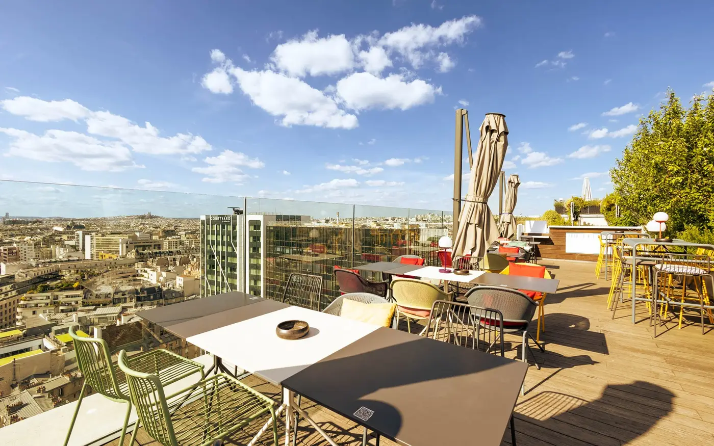 Laho Business Center : le Sky Bar, rooftop, Paris 12e, jusqu'à 160 personnes debout — photo 4